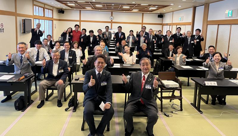 渡邊 健史氏 テーマ:『 決める、捨てる、続ける~後継者倫理塾で