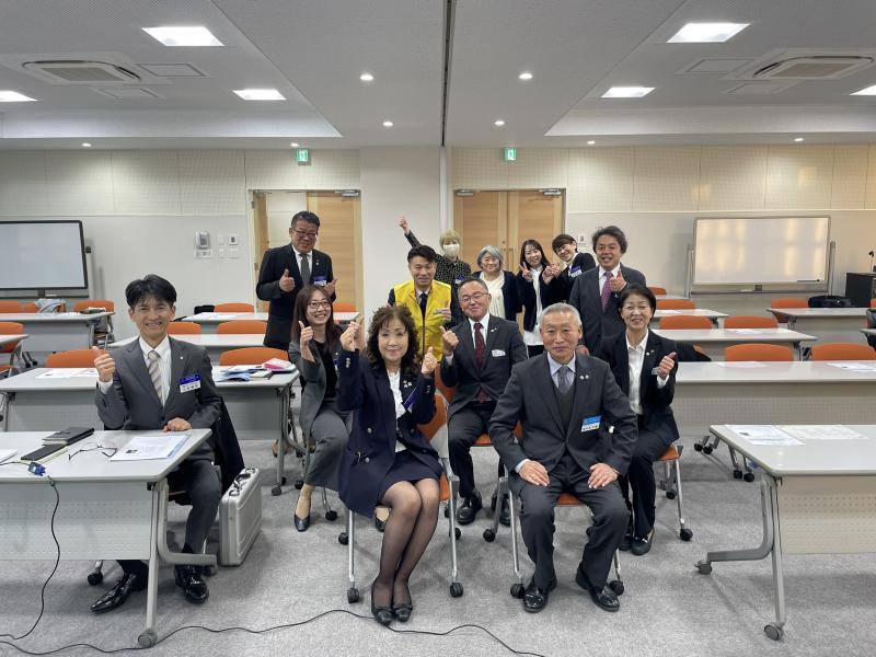 講師 佐々木千幸氏を囲んで