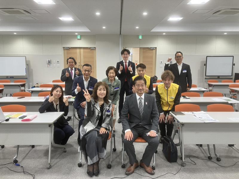 講師　山口　和之氏を囲んで